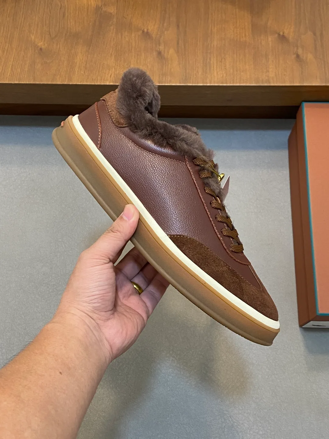 Men's men's shoes💰740 Loro Piana - Classic casual wool shoes, men's lace-up casual shoes and sneakers, high-quality lightweight and comfortable fabrics, suitable for outdoor leisure, the color scheme is young and energetic, great with sportswear or casual suits! Code number: 39-44 (45, 46, can be customized)